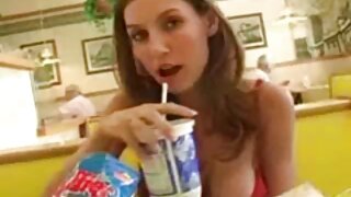 Slutty Babe Stella Cox phim sex co phu de liếm âm đạo của sexy GF trong một straitjacket