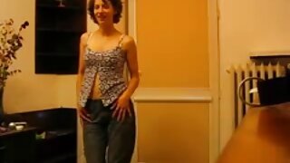Bà nội trợ da trắng thực sự béo cho màn biểu diễn thủ dâm một mình. Cô ấy nằm trần truồng trên phim sex tinh cam co phu de giường với hai chân mở rộng và cọ xát mạnh mẽ vào cái giật gân đang ngâm của mình.